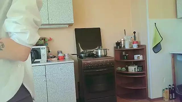 Lucy_Divine from StripChat is Freechat