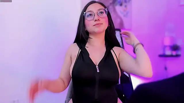 Customizable and immersive - Activate your taste buds and check-out our delicious choice of bondage cams streams with excited models getting their amazing bodies screwed with their beloved sex toys.