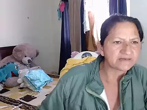 Lucy_Squirt69 from StripChat is Freechat