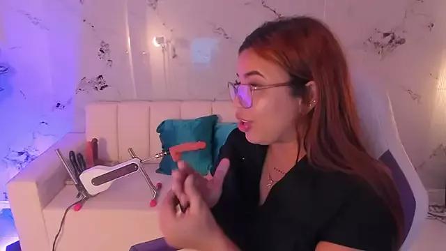 Lucy_Strong from StripChat is Freechat