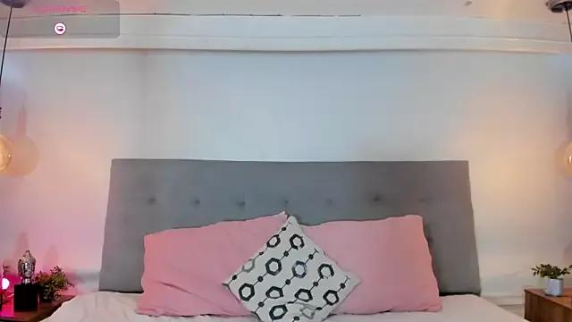 Luna_Claire from StripChat is Freechat