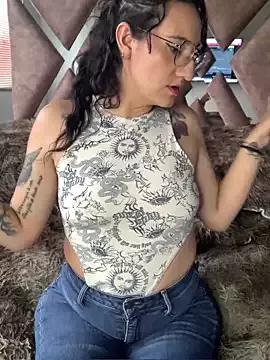 Customizable and immersive - Activate your taste buds and check-out our delicious choice of bondage cams streams with excited models getting their amazing bodies screwed with their beloved sex toys.