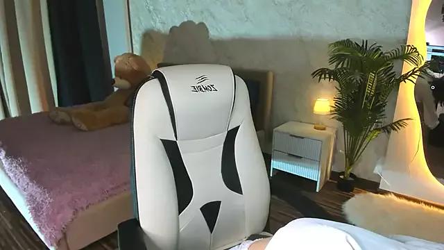 Lunar_Lily from StripChat is Freechat