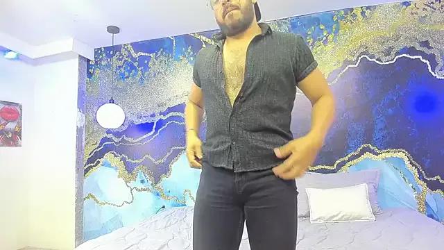 lust_hunters from StripChat is Freechat