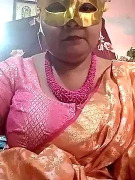 LustyBhabhi from StripChat is Freechat
