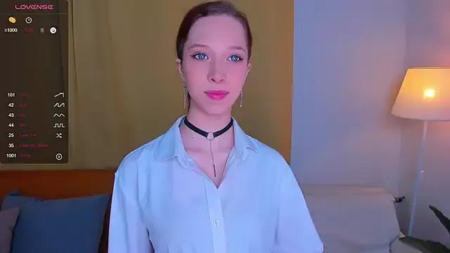 LynnBeames from StripChat is Freechat