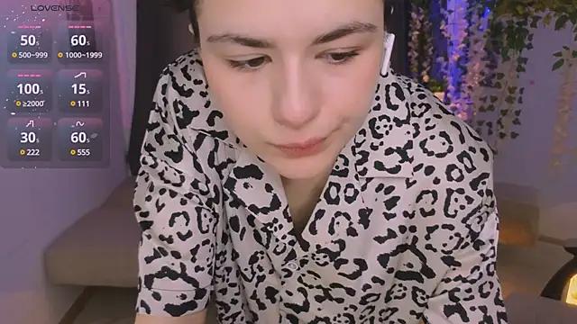 mabel_nut from StripChat is Freechat