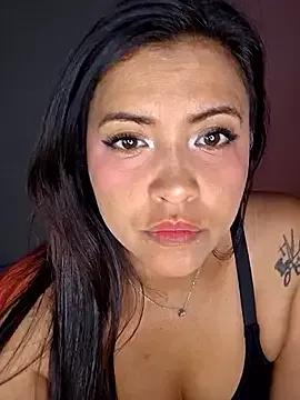 Photos of Maddy-sweetie from StripChat is Freechat