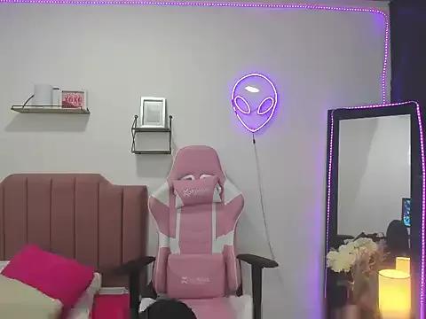 Customizable and immersive - Activate your taste buds and check-out our delicious choice of bondage cams streams with excited models getting their amazing bodies screwed with their beloved sex toys.