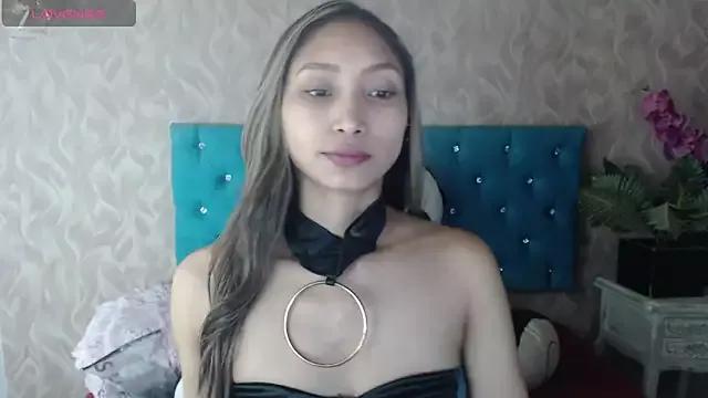 MadelineDoll from StripChat is Freechat