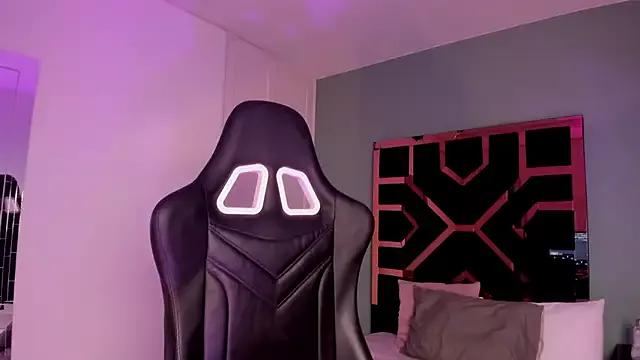 Customizable and immersive - Activate your taste buds and check-out our delicious choice of bondage cams streams with excited models getting their amazing bodies screwed with their beloved sex toys.