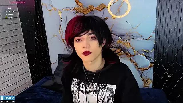 MaeveKuro from StripChat is Freechat