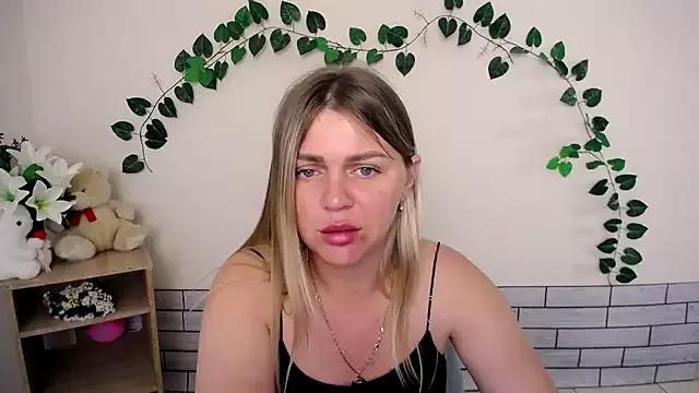 Magic_Katarina_ from StripChat is Freechat