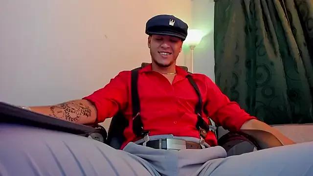 MagicMike007 from StripChat is Freechat