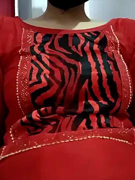 magicmoment00786 from StripChat is Freechat