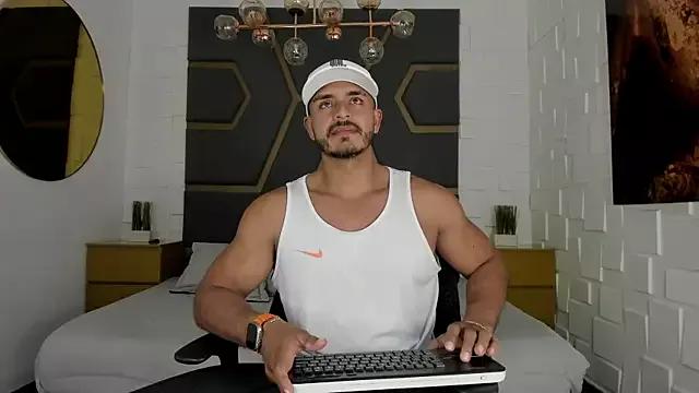 magnusclark from StripChat is Freechat