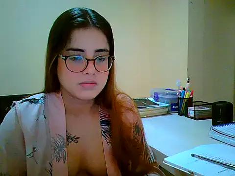 maliamiller from StripChat is Freechat