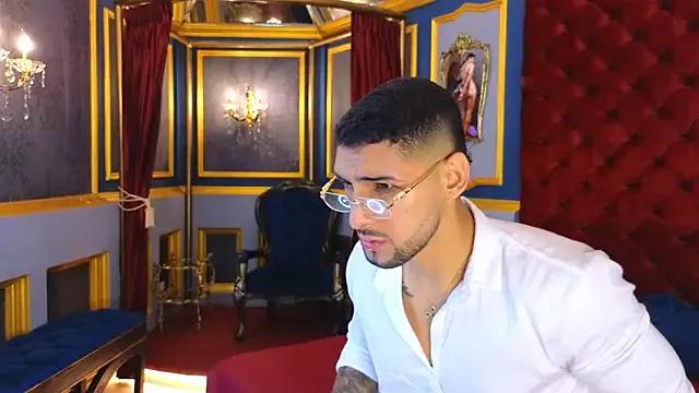 MarcoVitto from StripChat is Freechat