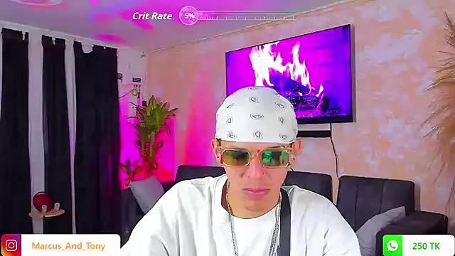 Marcus_and_Tony from StripChat is Freechat