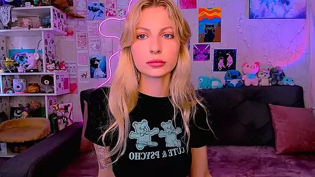 Maria_Hunt from StripChat is Freechat