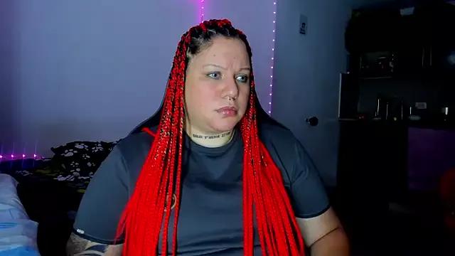 mariana_maze from StripChat is Freechat