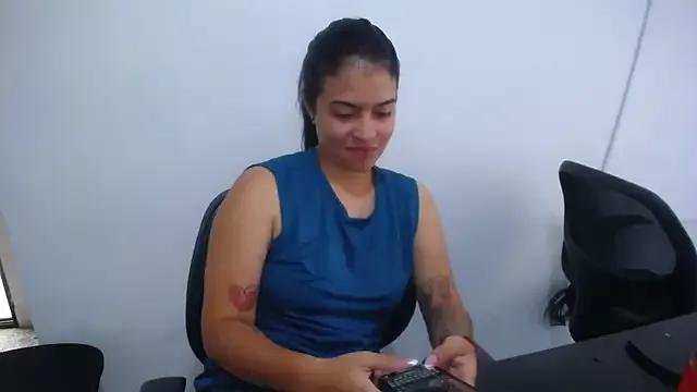 MarianaDiaz from StripChat is Freechat