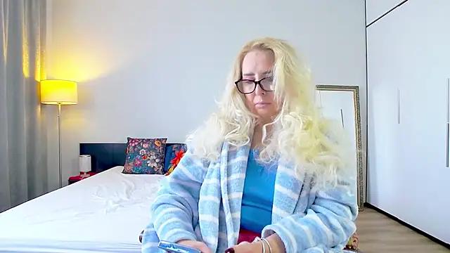 Customizable and immersive - Activate your taste buds and check-out our delicious choice of bondage cams streams with excited models getting their amazing bodies screwed with their beloved sex toys.