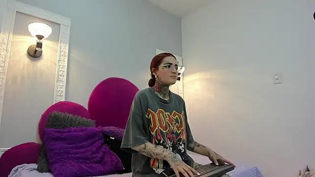 Customizable and immersive - Activate your taste buds and check-out our delicious choice of bondage cams streams with excited models getting their amazing bodies screwed with their beloved sex toys.