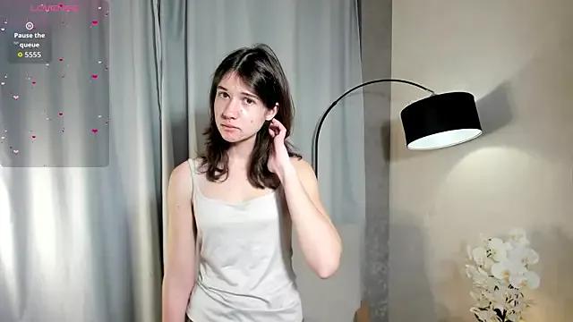 MarilynMun from StripChat is Freechat