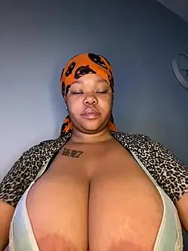 Marinda_Swangs from StripChat is Freechat