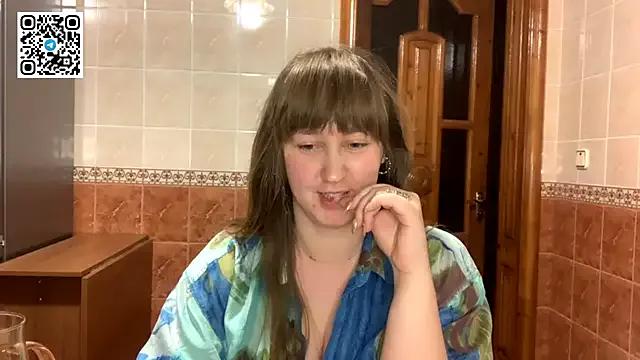 MaroonMoon_ from StripChat is Freechat