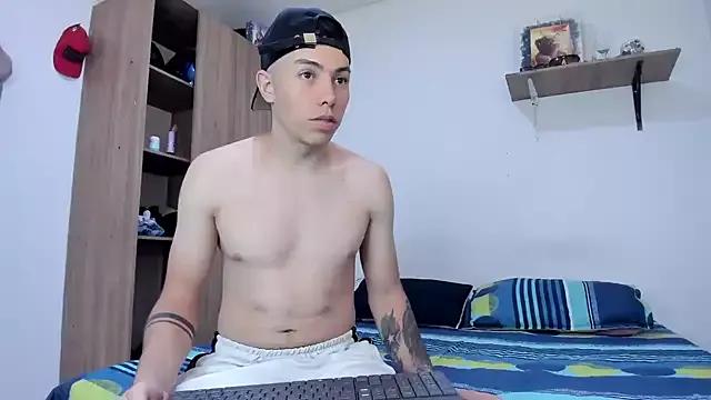 martin_and_samantha from StripChat is Freechat