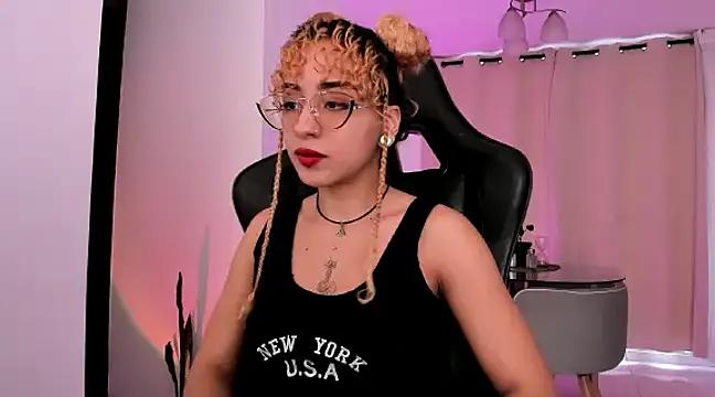 Customizable and immersive - Activate your taste buds and check-out our delicious choice of bondage cams streams with excited models getting their amazing bodies screwed with their beloved sex toys.