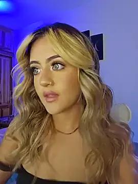 MaryMoon_ from StripChat is Freechat