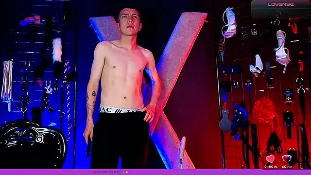 Master_Maxwell_bdsm_ from StripChat is Freechat