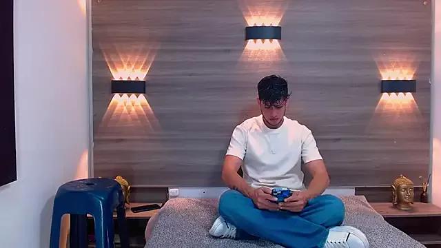 MaxAndLucas from StripChat