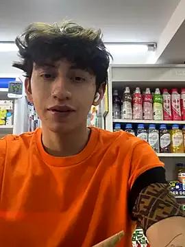 MaxiDoctor1 from StripChat is Freechat