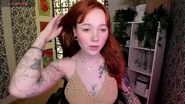 Maya_Light from StripChat is Freechat