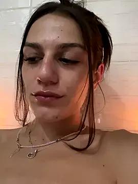 MeEmilly from StripChat is Freechat