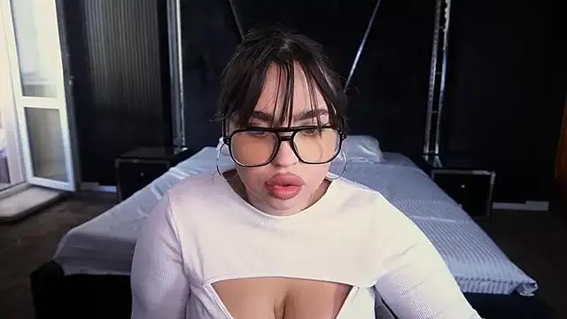 Megan_Woww from StripChat is Freechat