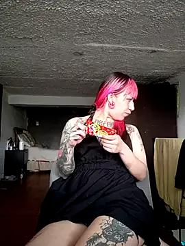 Meganhynde from StripChat is Freechat