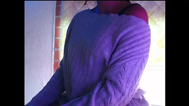 meganmiauu from StripChat is Freechat