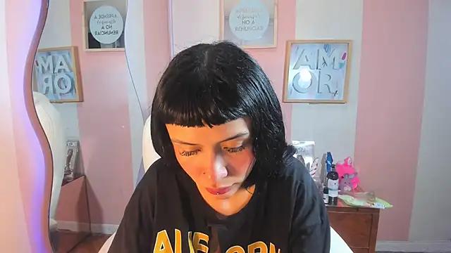 Melany_Harrys from StripChat is Freechat