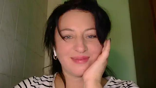 MelinaAx from StripChat is Freechat