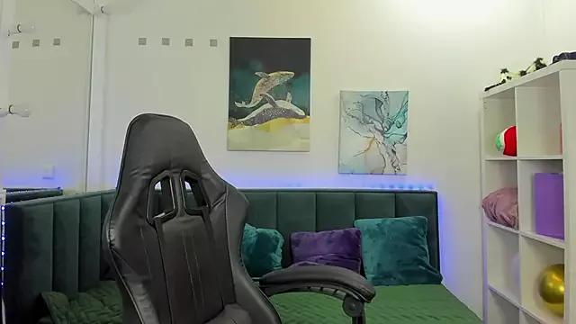 Customizable and immersive - Activate your taste buds and check-out our delicious choice of bondage cams streams with excited models getting their amazing bodies screwed with their beloved sex toys.