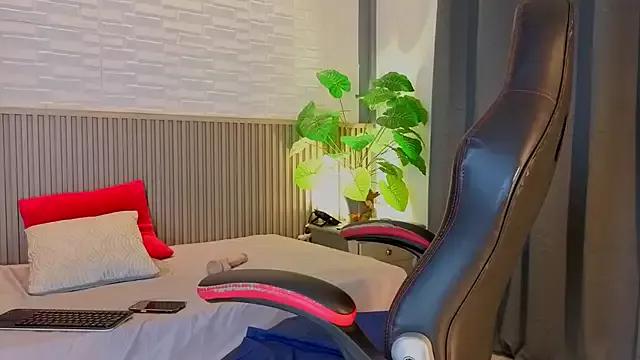 Customizable and immersive - Activate your taste buds and check-out our delicious choice of bondage cams streams with excited models getting their amazing bodies screwed with their beloved sex toys.