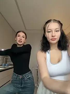 MelissaPinkiss from StripChat is Freechat