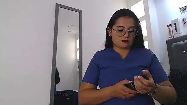 MelissaRhodes from StripChat is Freechat