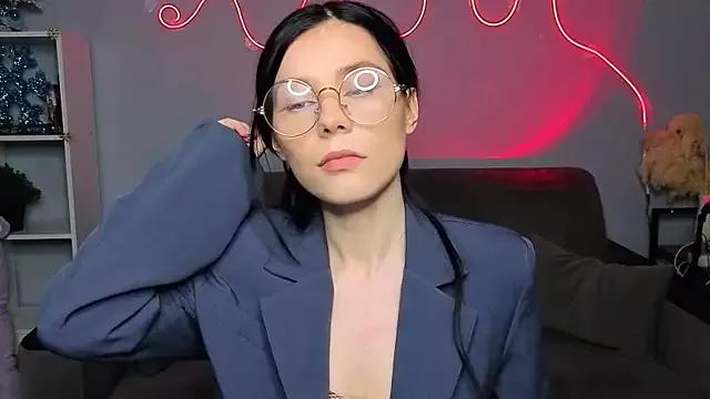 Mell_Hyees from StripChat is Freechat