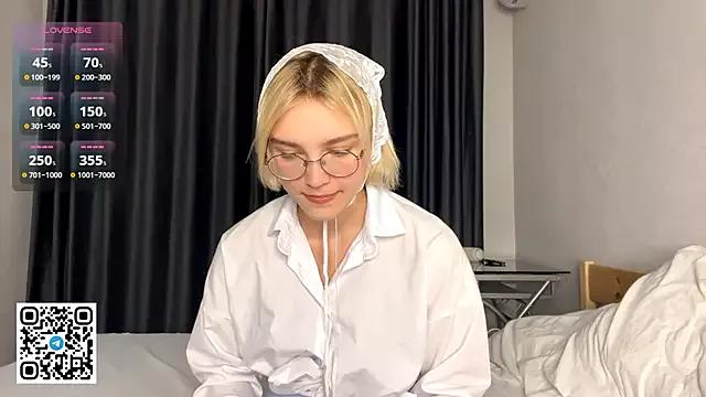 Customizable and immersive - Activate your taste buds and check-out our delicious choice of bondage cams streams with excited models getting their amazing bodies screwed with their beloved sex toys.